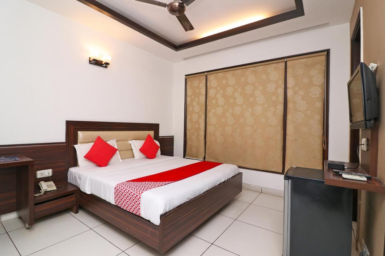 OYO 26868 Wonderland Inn Gurgaon Exterior foto