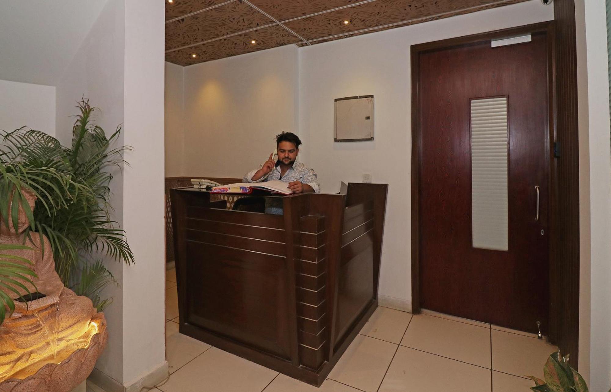OYO 26868 Wonderland Inn Gurgaon Exterior foto