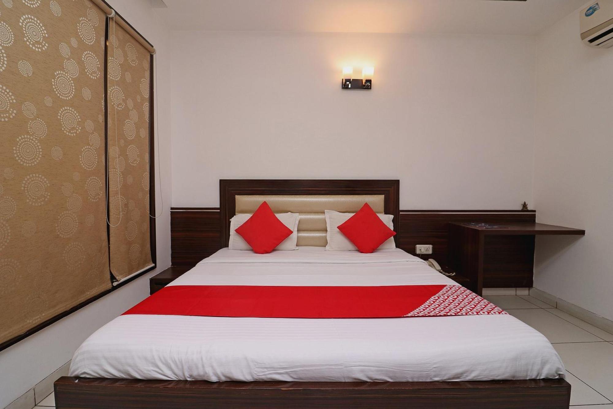 OYO 26868 Wonderland Inn Gurgaon Exterior foto