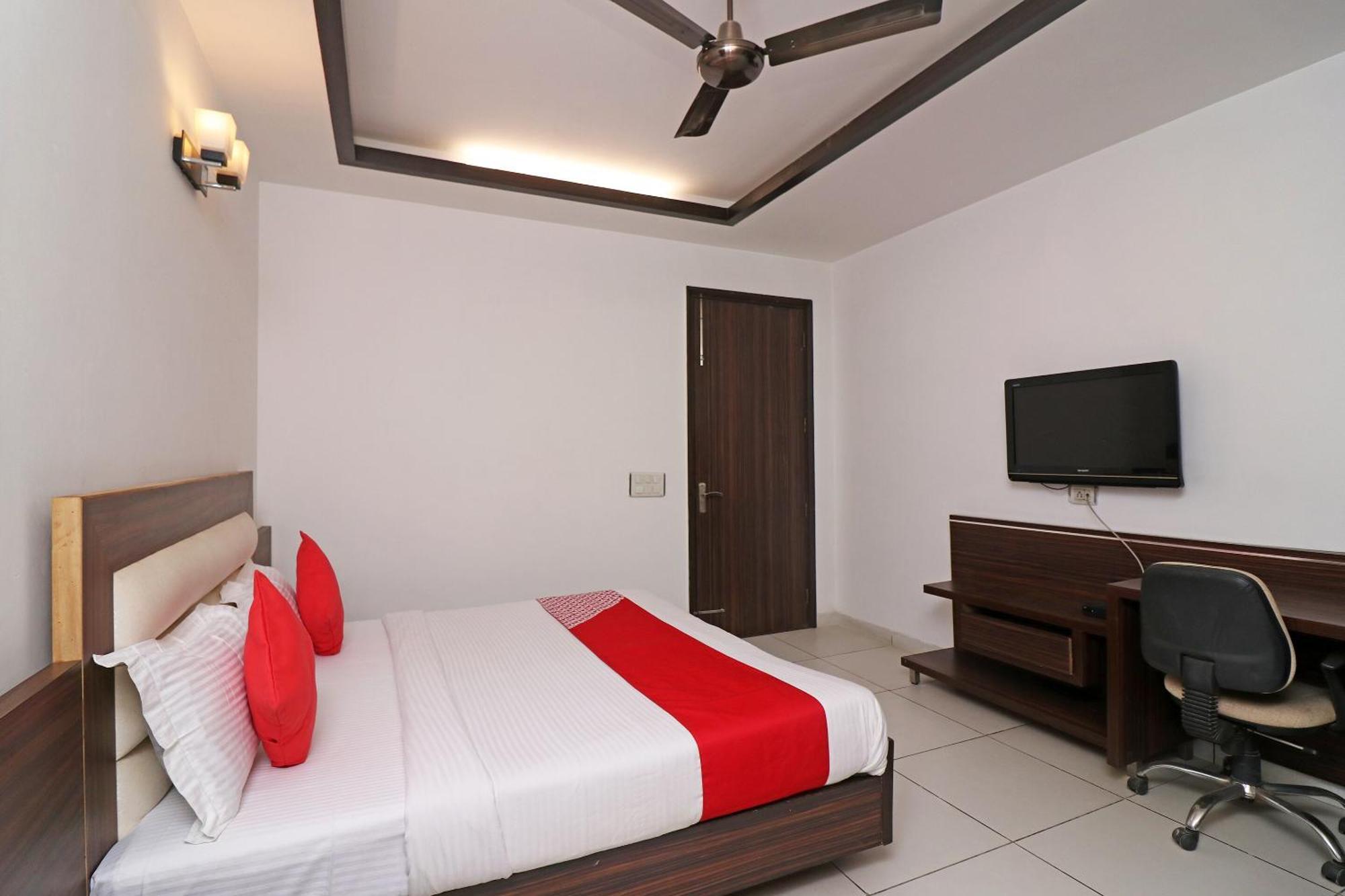 OYO 26868 Wonderland Inn Gurgaon Exterior foto