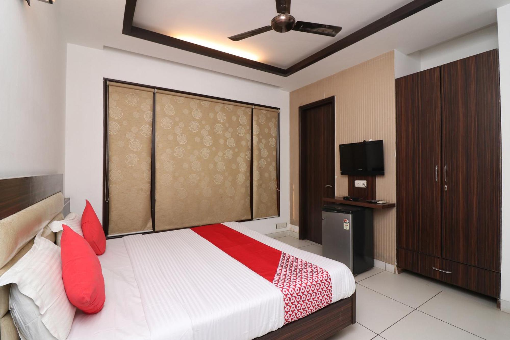 OYO 26868 Wonderland Inn Gurgaon Exterior foto