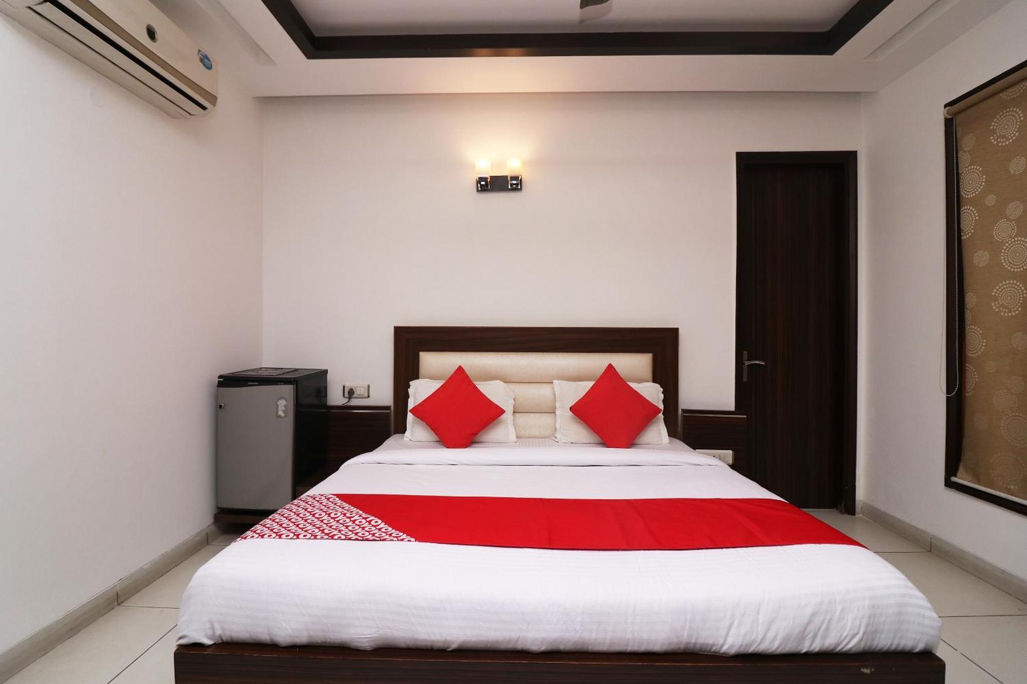 OYO 26868 Wonderland Inn Gurgaon Exterior foto