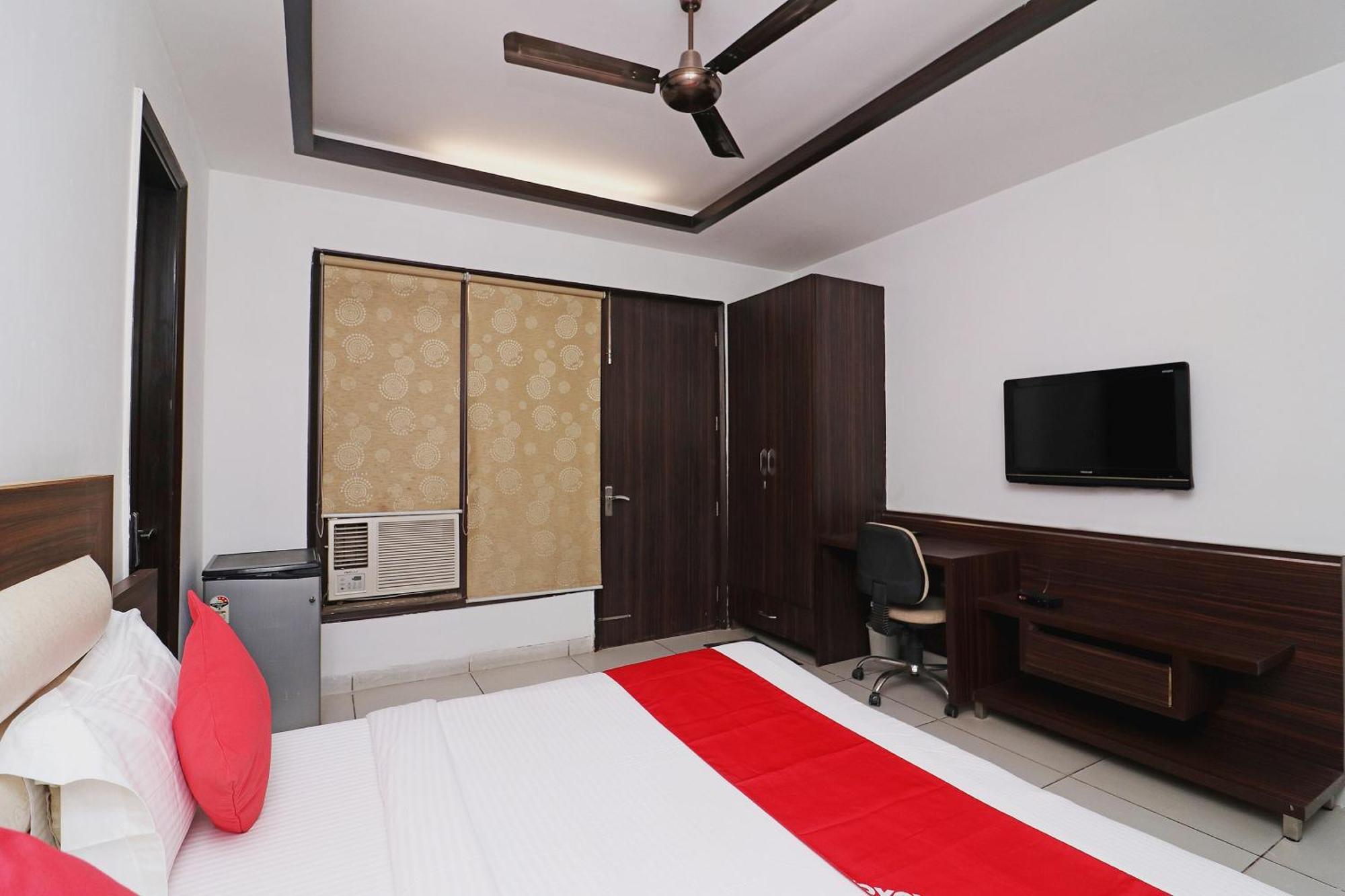OYO 26868 Wonderland Inn Gurgaon Exterior foto