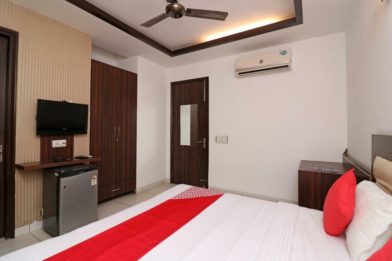 OYO 26868 Wonderland Inn Gurgaon Exterior foto